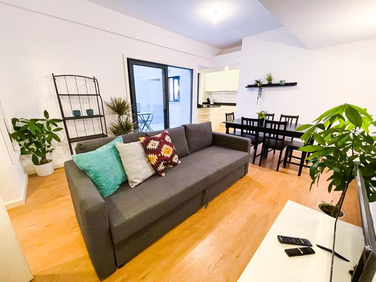 Travel And Live Apartments Порто Екстериор снимка