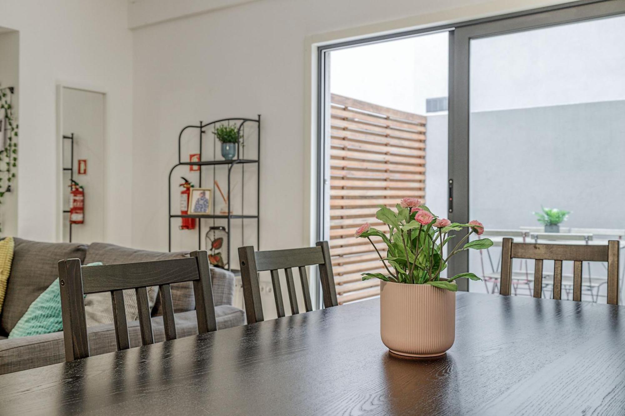 Travel And Live Apartments Порто Екстериор снимка