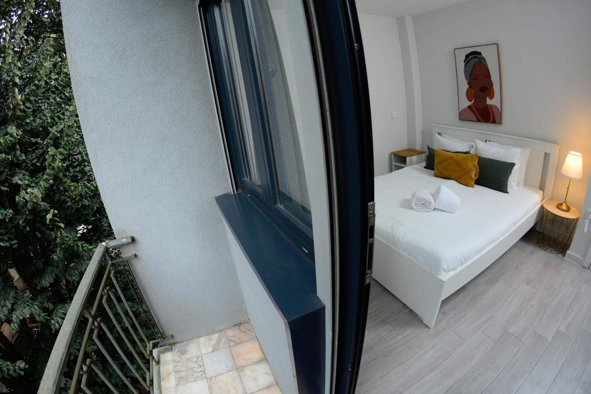Travel And Live Apartments Порто Екстериор снимка