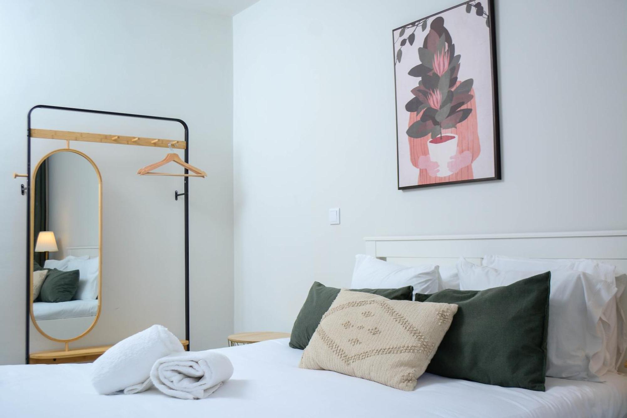 Travel And Live Apartments Порто Екстериор снимка