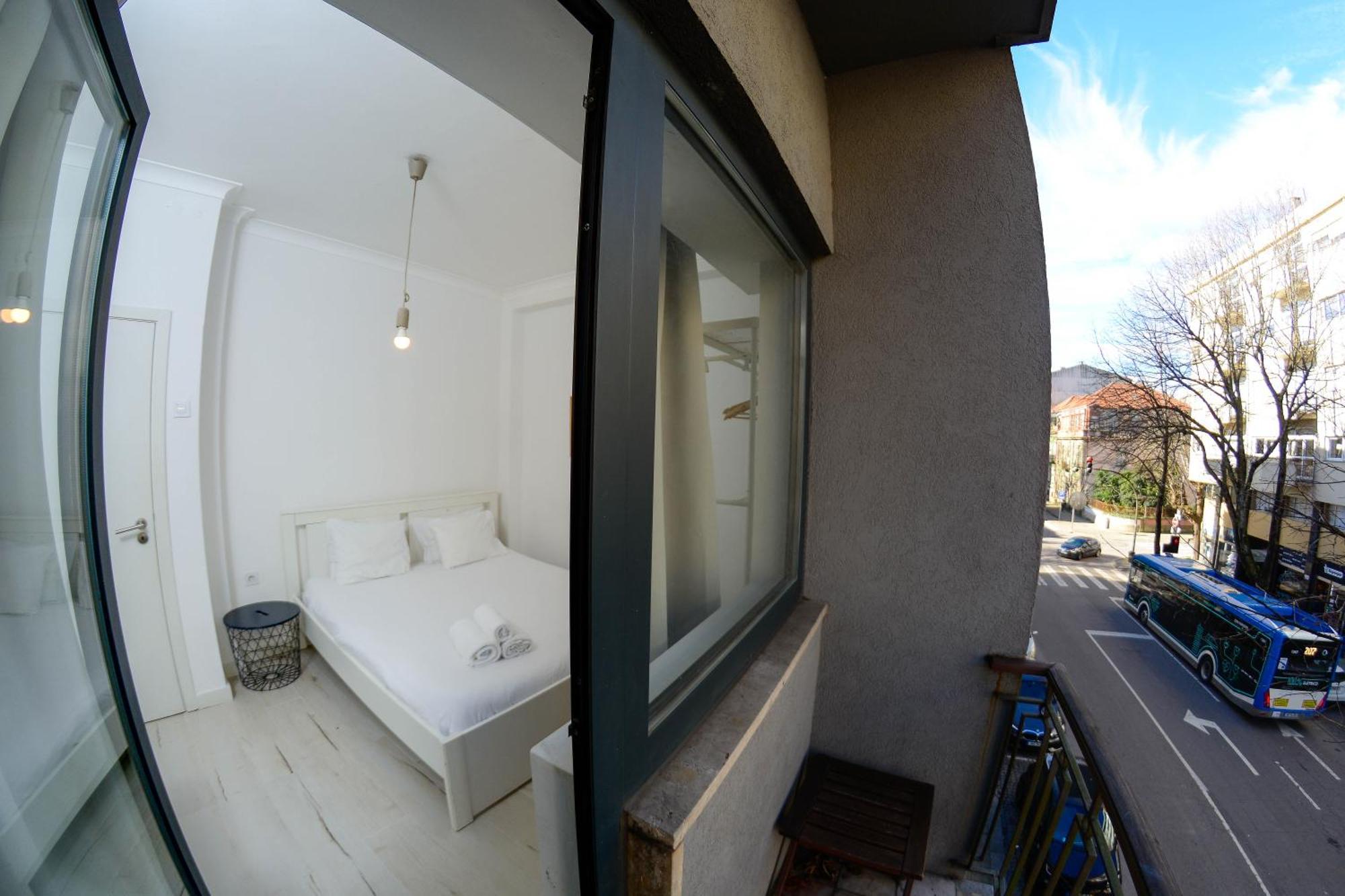 Travel And Live Apartments Порто Екстериор снимка