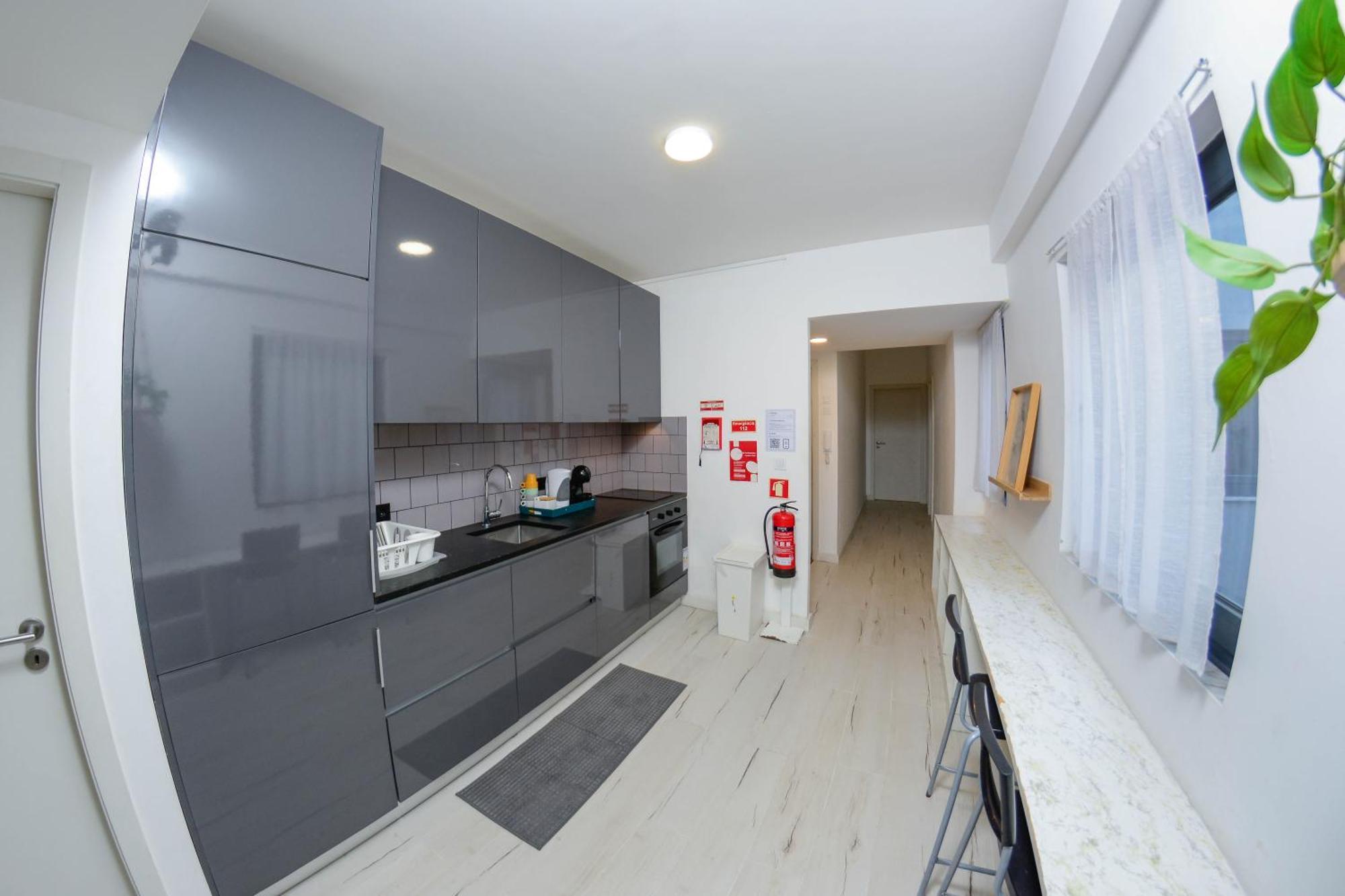 Travel And Live Apartments Порто Екстериор снимка